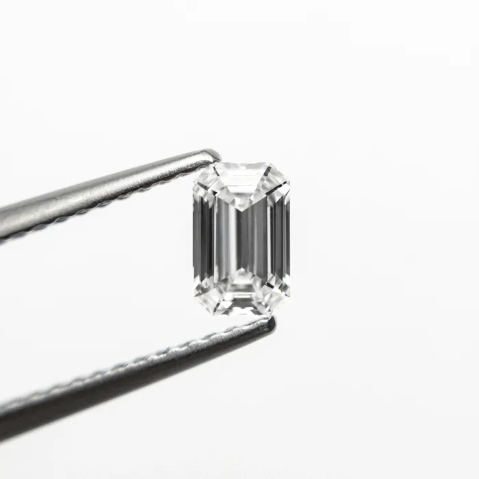 050ct 570x362x235mm VVS2 E Cut Corner Rectangle Step Cut 2131101 Misfit Diamonds Rings