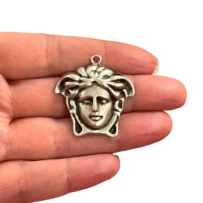 Antique Silver Plated Medusa Pendant Ancient Greek Mythology Medusa Head Pendant Peppy Beads Necklaces