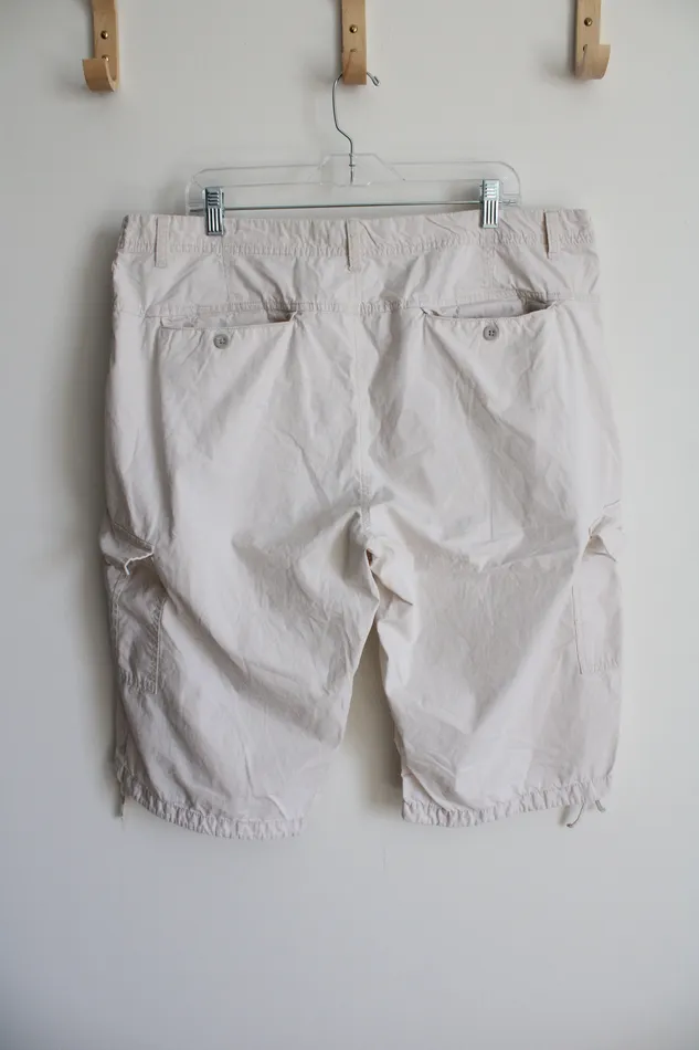 Calvin Klein White Cargo Long Short 38 Calvin Klein Rings