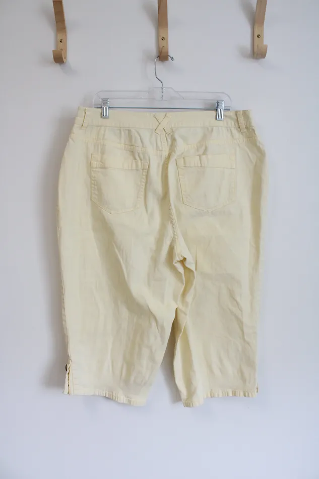 Christopher Banks Earrings Christopher Banks Pale Yellow Capri Pants 12