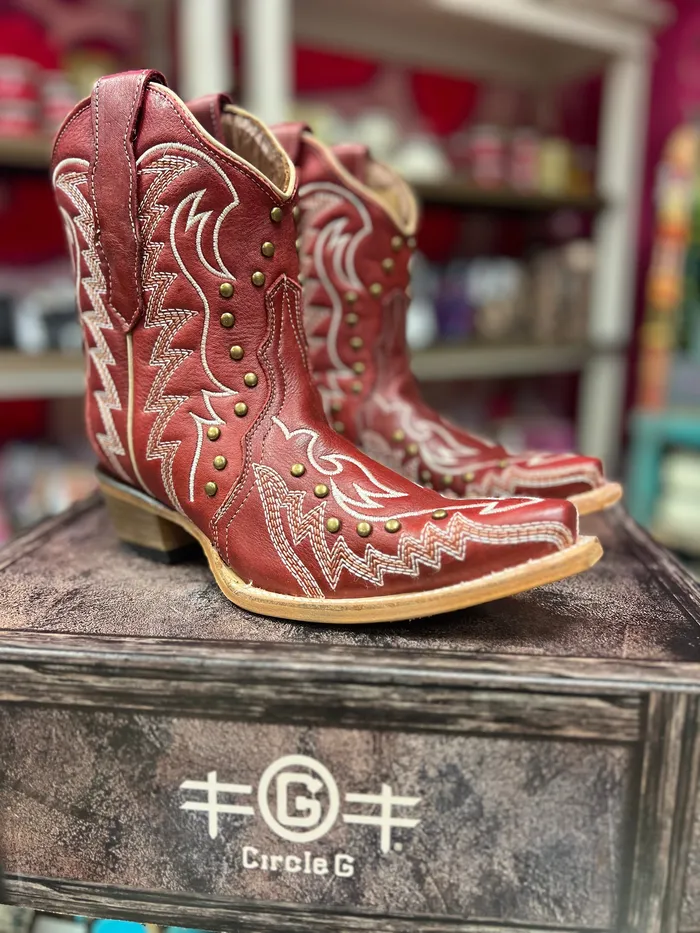 CORRAL Rings CIRCLE G WOMENS RED EMBROIDERY STUDS ANKLE WESTERN BOOT L6161