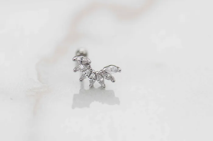Dreamlandgt Earrings Crown of Leaves Piercing Dreamlandgt Earrings Crown of Leaves Piercing