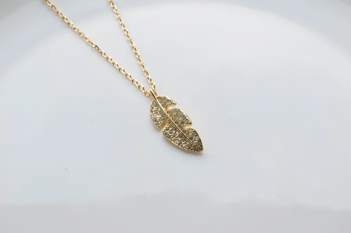 Dreamlandgt Necklaces Feather Necklace