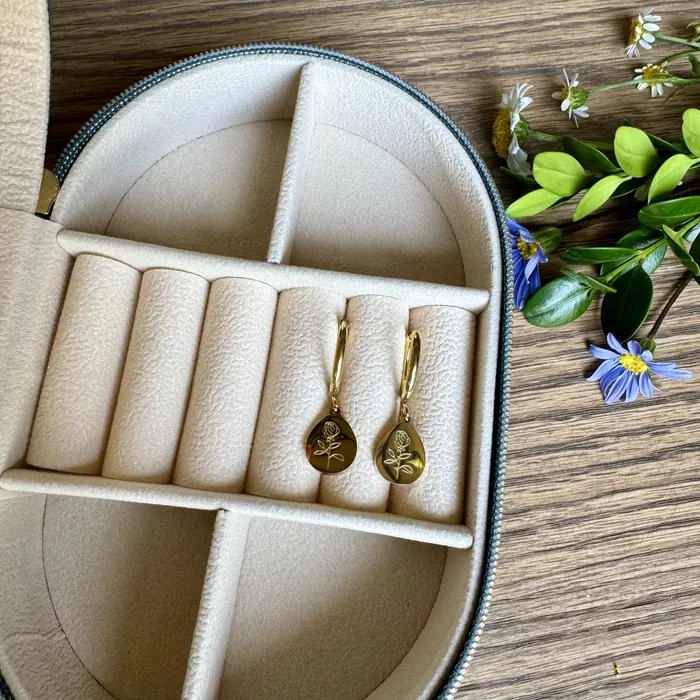 Earrings iszi ONLINE Flower Pendant Earrings