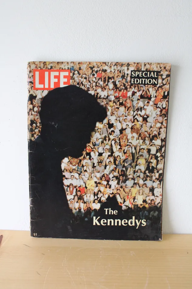 Earrings Life Special Edition The Kennedys 1968 Magazine Jubilee Thrift