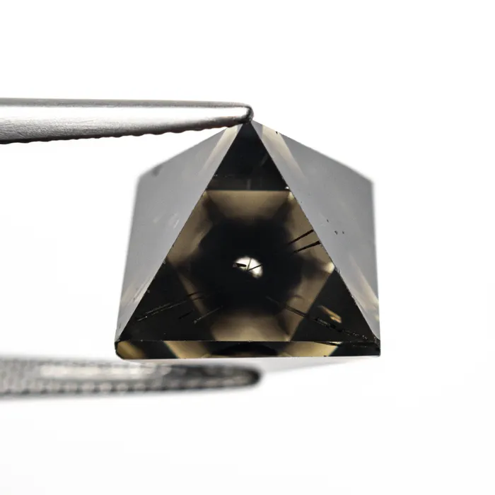 Earrings Misfit Diamonds 1323ct 1565x1120x1155mm Asteriated Octahedron 2516901