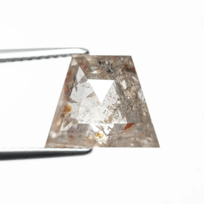 Earrings Misfit Diamonds 429ct 906x1129x48mm Trapezoid Rosecut 2547901
