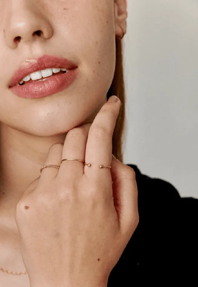 Gold Shield Necklaces Anillo de oro para mujer semiajustable