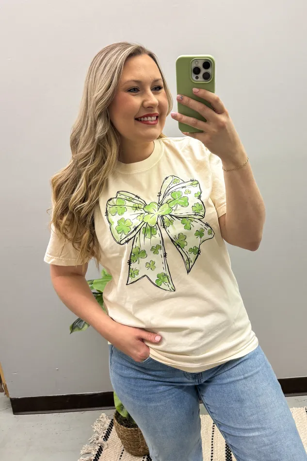 JL Franklins Rings Shamrock Bow Graphic Tee Ivory