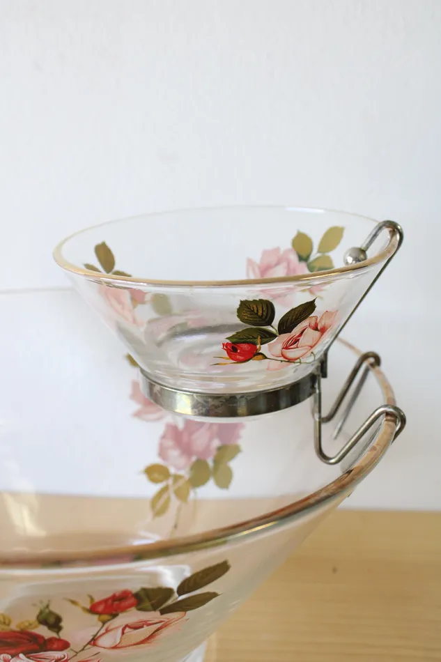 Jubilee Thrift Vintage West Virginia Glass Rose Chip and Dip Set Earrings