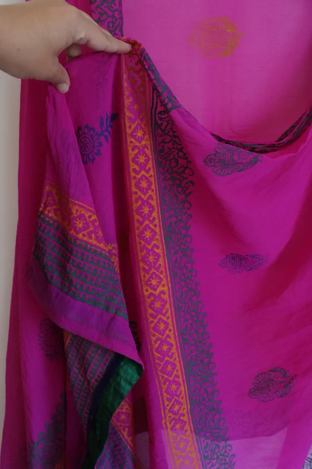 Jubilee Thrift Yellow Green Blue Patterned Pink Shawl Rings