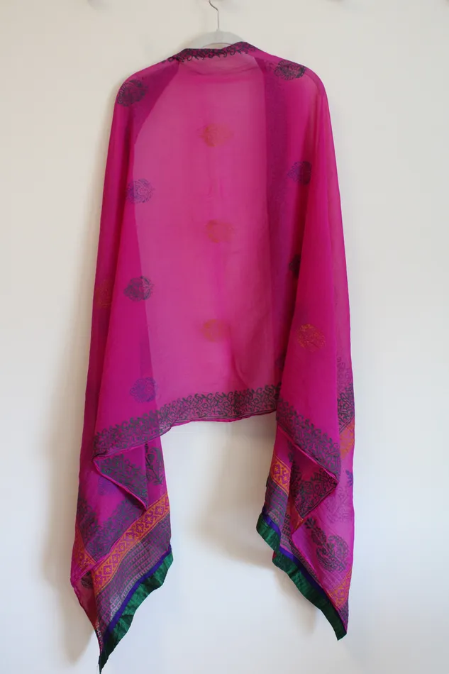 Jubilee Thrift Yellow Green Blue Patterned Pink Shawl Rings