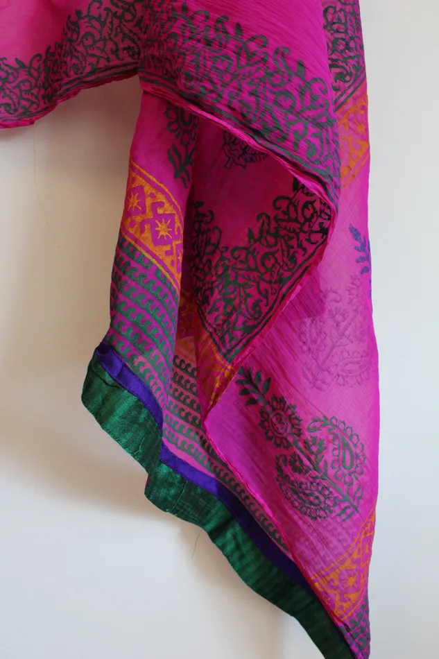 Jubilee Thrift Yellow Green Blue Patterned Pink Shawl Rings