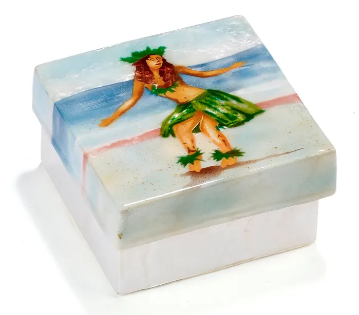 Kubla Crafts Hula Girl Beach Capiz Keepsake Box 3x3 KUBLACRAFTS Earrings