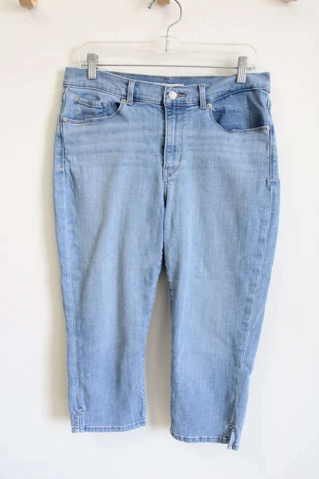 Levis Necklaces Levis Light Wash Capri Jeans 10