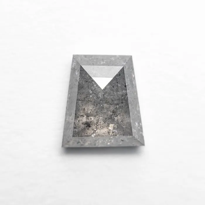 Misfit Diamonds Rings 134ct 705x639x317mm Trapezoid Step Cut 2383909