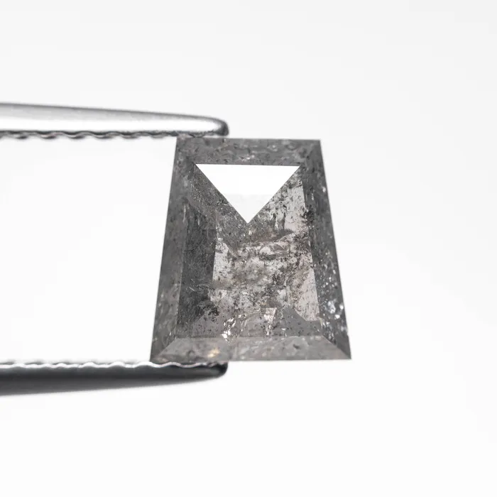 Misfit Diamonds Rings 134ct 705x639x317mm Trapezoid Step Cut 2383909