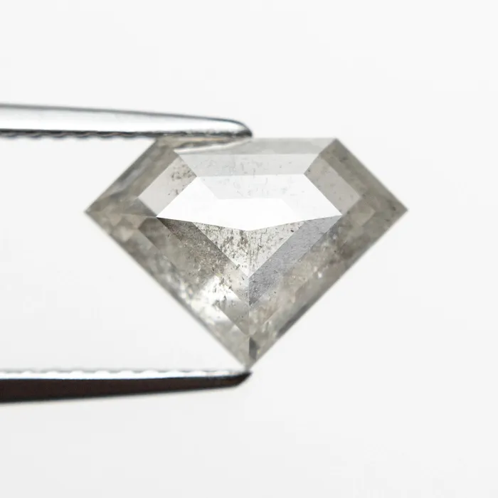 Misfit Diamonds Rings 259ct 855x1187x436mm Shield Double Cut 1975309