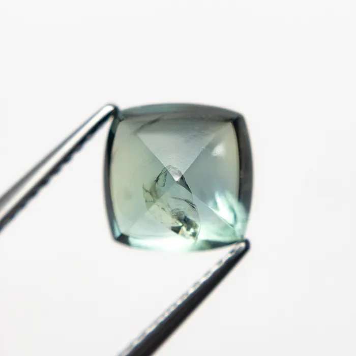 Misfit Gems 406ct 814x813x600mm Sugarloaf Cabochon Cut Sapphire 2270401 Rings
