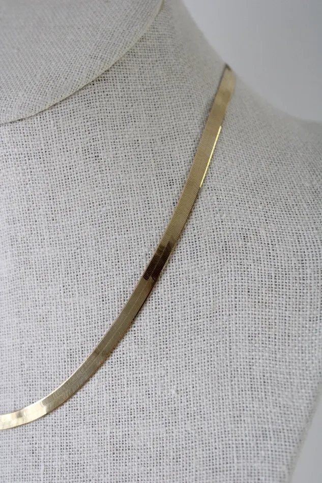 Necklaces Milor Milor Flat Herringbone Italy 14KT Yellow Gold Necklace