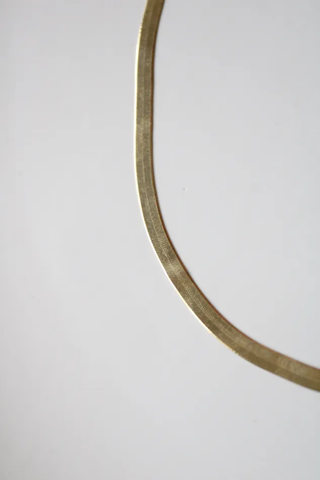 Necklaces Milor Milor Flat Herringbone Italy 14KT Yellow Gold Necklace