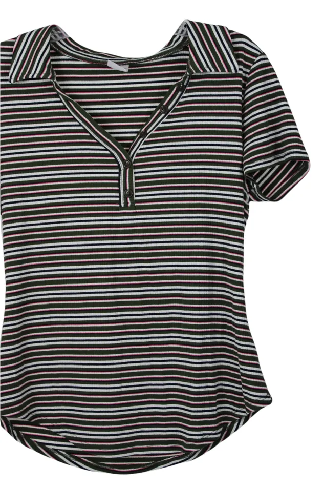 No Boundaries Green Striped shirt XL No Boundaries Earrings