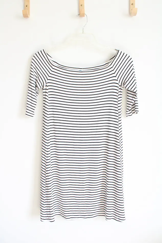 Old Navy Black White Striped OffTheShoulder Dress S Old Navy Rings