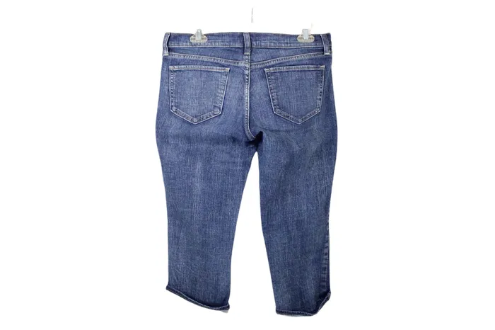 Old Navy The Flirt Denim Capri 6 Old Navy Earrings
