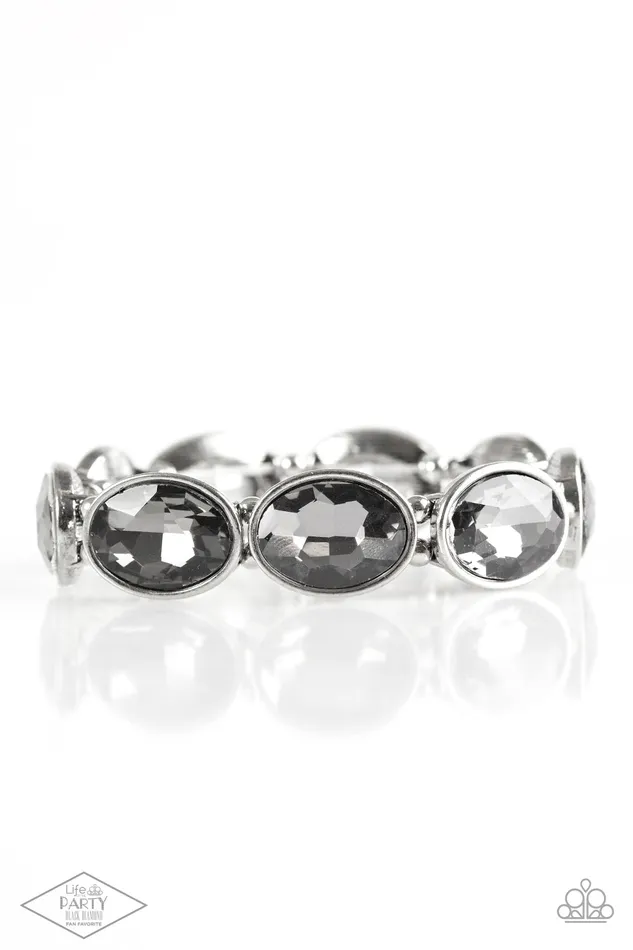 Paparazzi Accessories Earrings DIVA In Disguise Silver