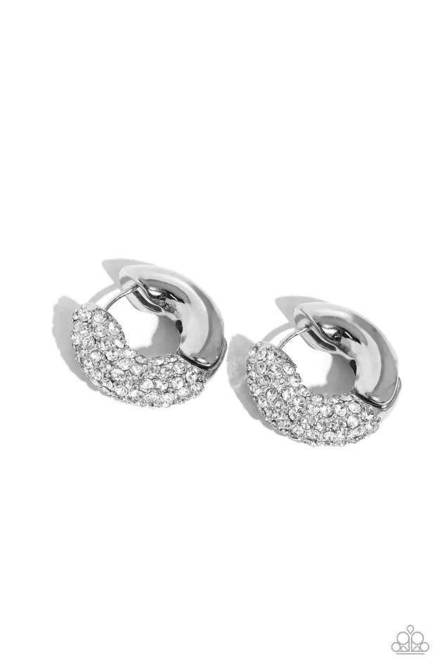 Paparazzi Accessories Rings Combustible Confidence White