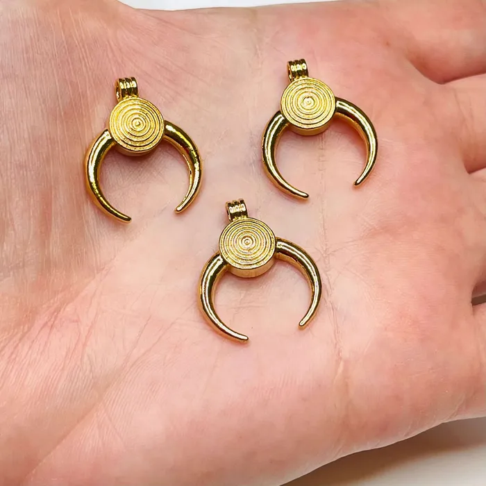 Peppy Beads 24Kt Shiny Gold Plated Brass Crescent Charms 23x19mm 3 pcs in a pack Earrings Peppy Beads 24Kt Shiny Gold Plated Brass Crescent Charms 23x19mm 3 pcs in a pack Earrings