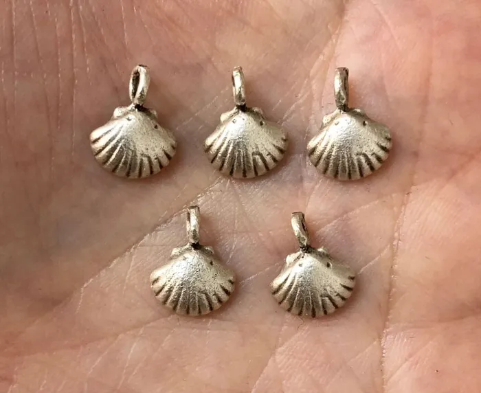 Peppy Beads Earrings Antique Silver Plated Oyster Charms10 pieces in a pack