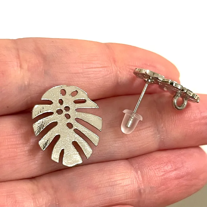 Peppy Beads Earrings Rhodium Plated Brass Monstera Leaf Stud Earrings 2 pcs in a pack Peppy Beads Earrings Rhodium Plated Brass Monstera Leaf Stud Earrings 2 pcs in a pack