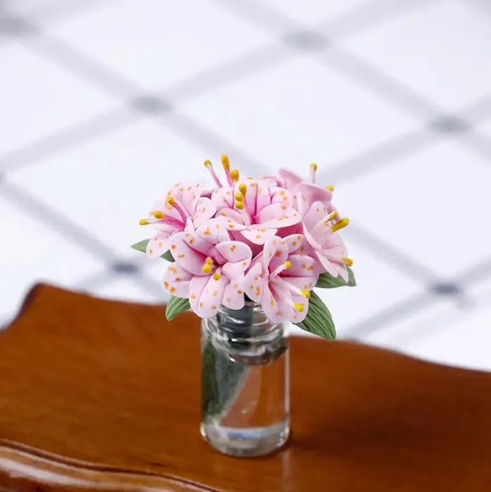 Portraits by NC Earrings Pink Lilies in Glass Vase 1 12 Scale Dollhouse Plants
