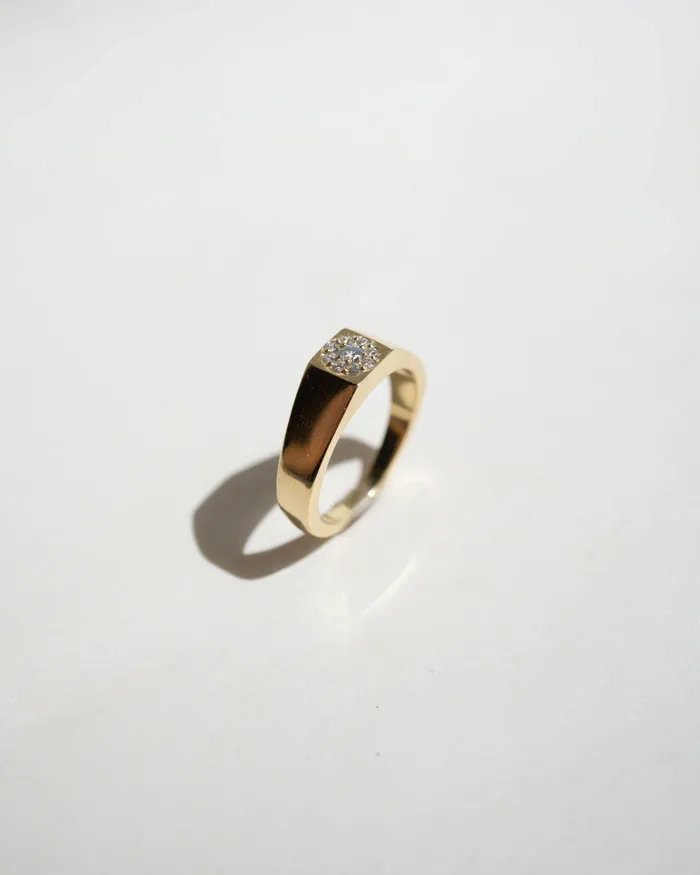 Rings Bellis Signet Ring Moonstone Foe Dear