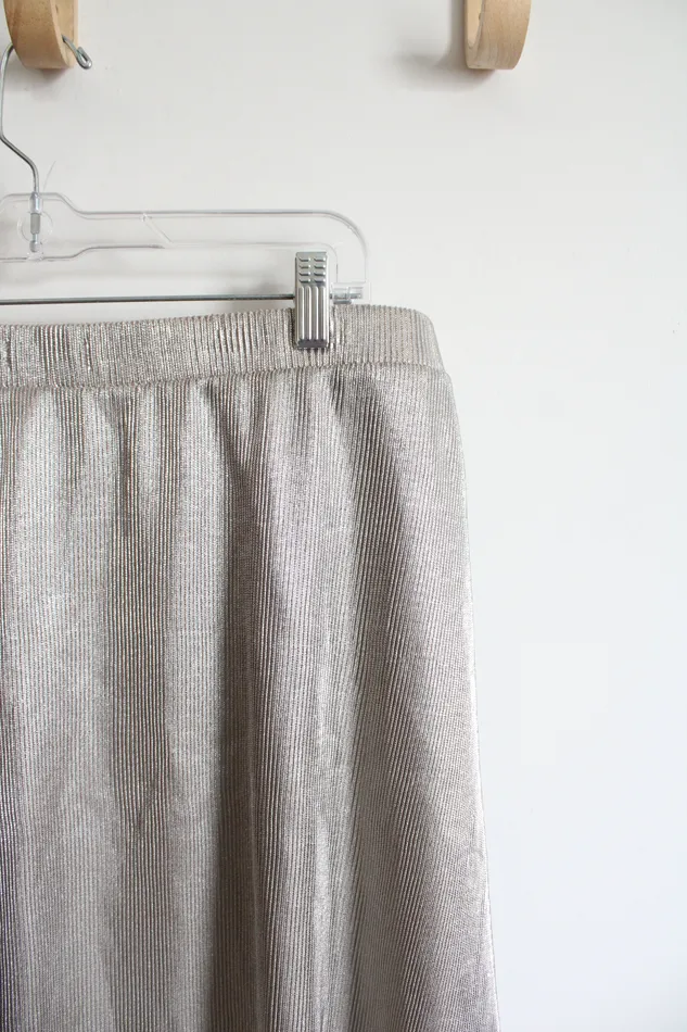 Rings Maurices NEW Maurices Ribbed Silver Shimmer Skirt XL