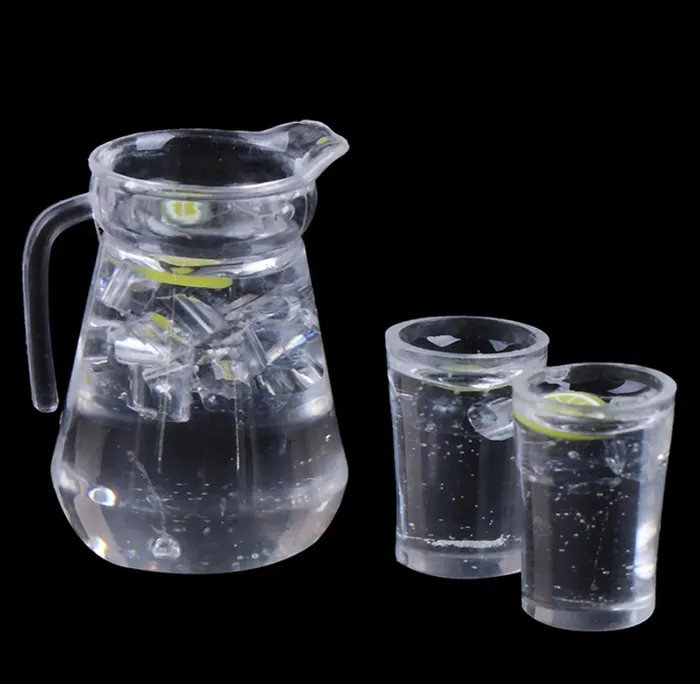 Rings Miniatures by NC Water Pitcher with Two Glasses