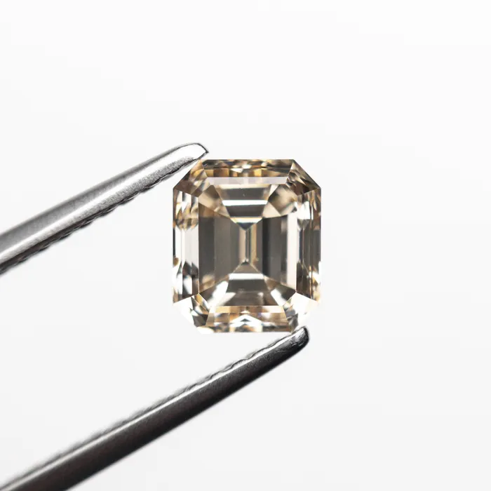 Rings Misfit Diamonds 130ct 608x523x438mm SI1 C3 Cut Corner Rectangle Step Cut 1990304
