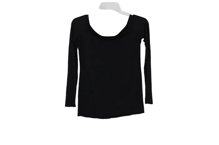 Sarin Matthews Rings Sarin Matthews Black OffTheShoulder Top S