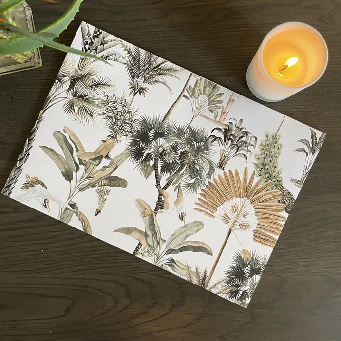 SHORELINE Necklaces Exotic Zanana Light Paper Placemats