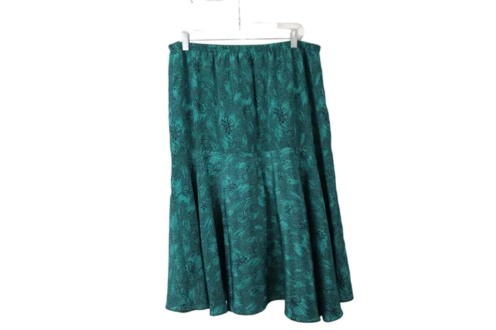 Vintage Union Made Green Skirt 35 Jubilee Thrift Earrings