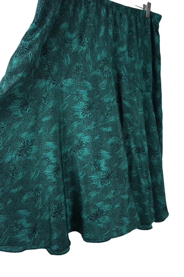 Vintage Union Made Green Skirt 35 Jubilee Thrift Earrings