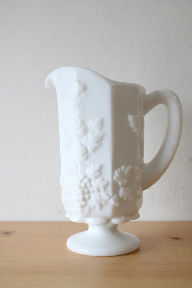 Westmoreland Rings Westmoreland Grape Patterned White Pitcher
