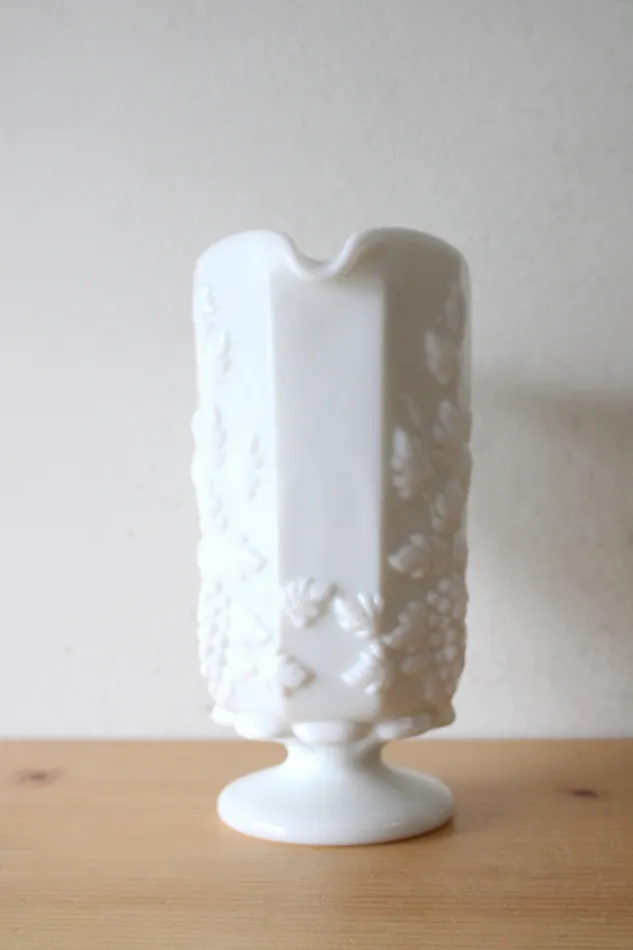 Westmoreland Rings Westmoreland Grape Patterned White Pitcher