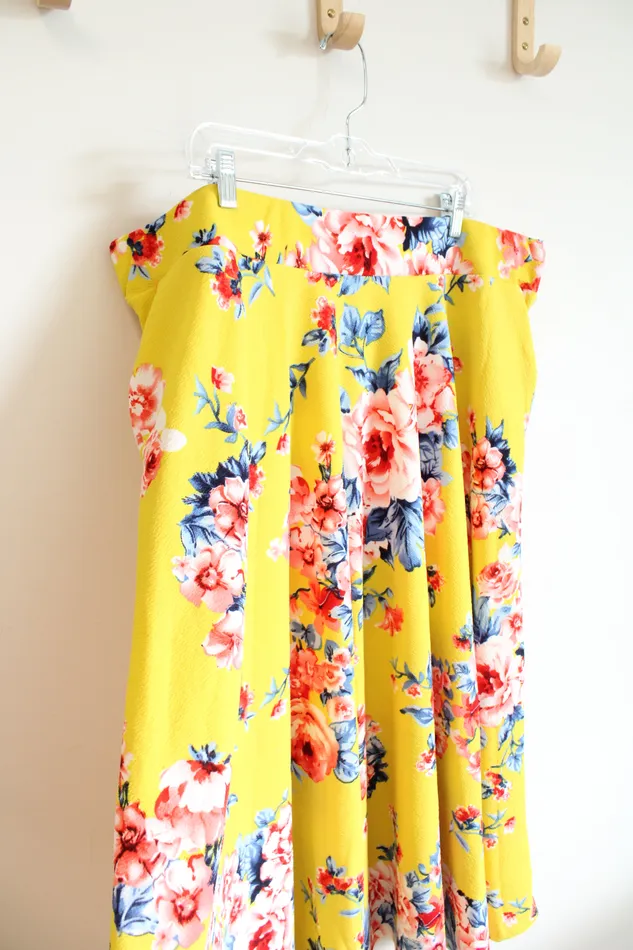 White Mark Rings White Mark Yellow Floral Knit Skirt 3XL